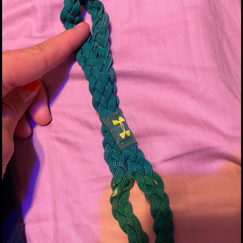 Green underarmour headband